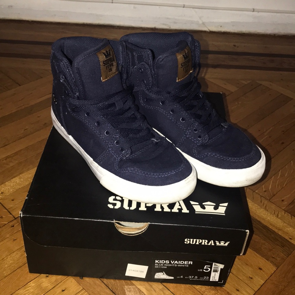 Hightop sneakers